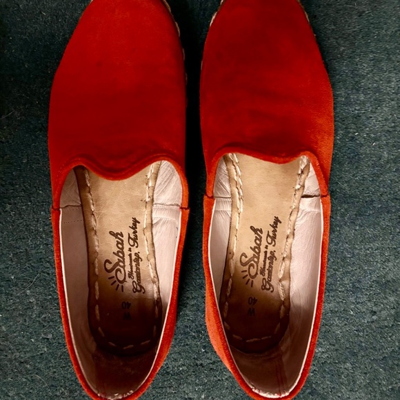 Saffron Suede Sabahs: Size 40, fits size US 9 - Picture 3 of 9